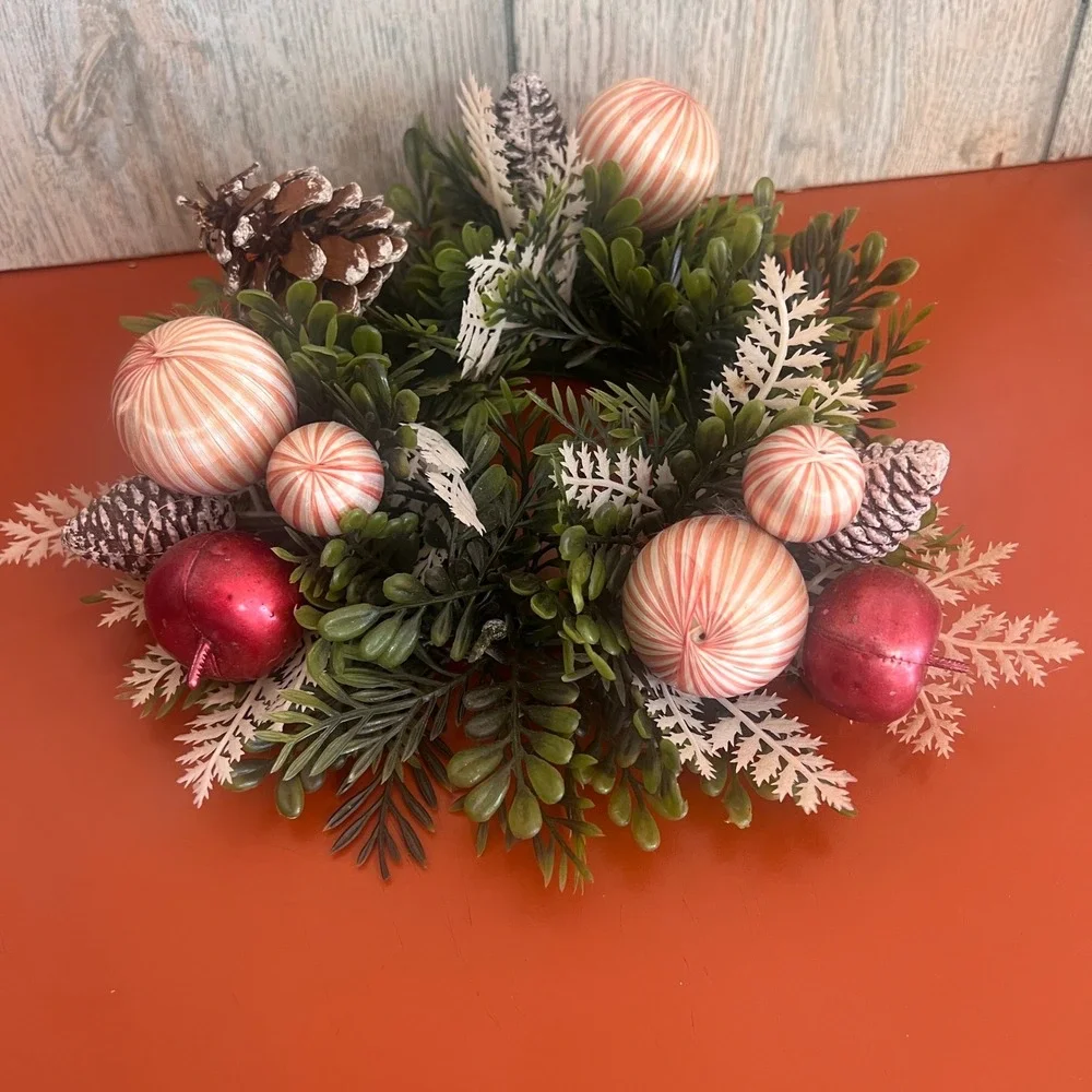 8‎ InchChristmas Candle Ring Wreath Pinecones Red Fruit Peppermint Baubles MCM